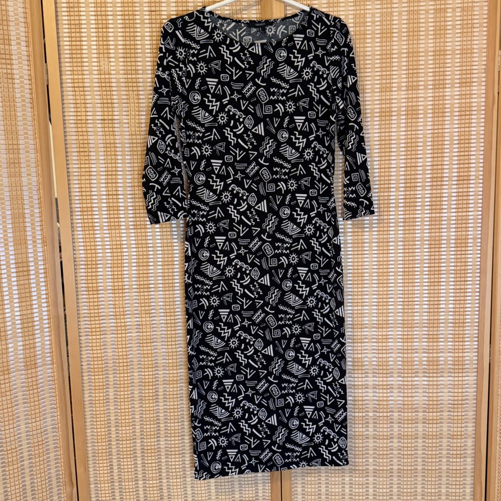 Forever 21 Womens Black White Geometric Tribal Print 3/4 Sleeve Midi Dress M Y2K